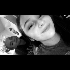 Meet your Posher, Lottie